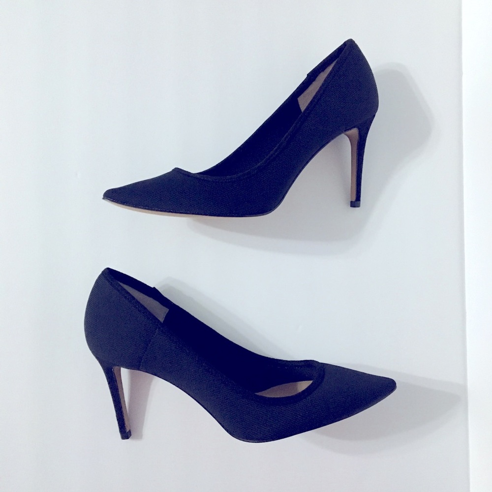 !!MID MONTH BIG SALE !! INC Khari heels